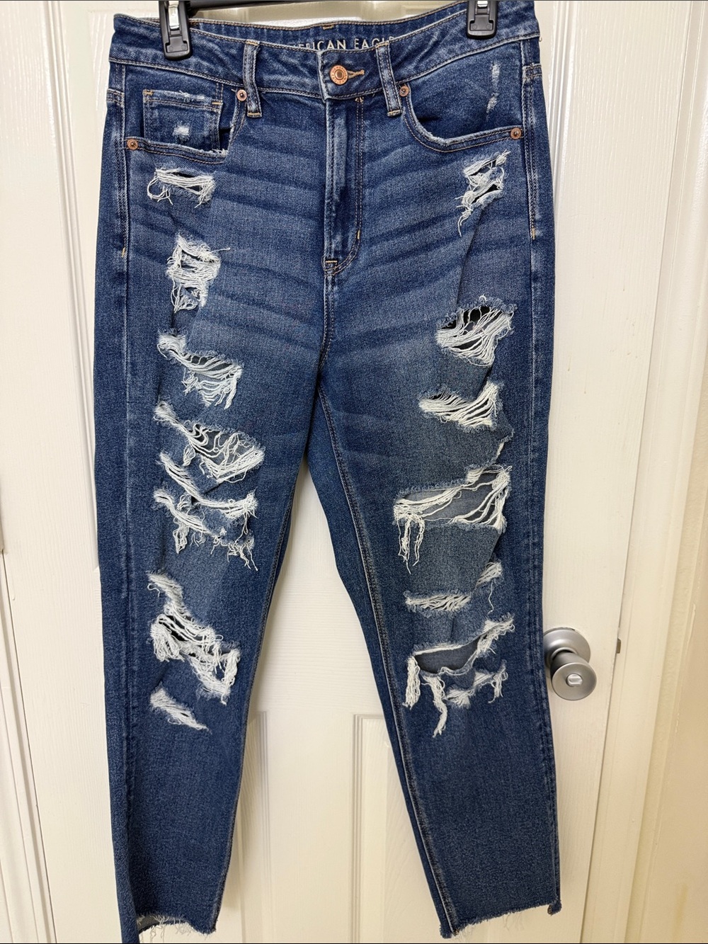 American Eagle Outfitters Women's Dark Blue Distressed Skinny Jeans